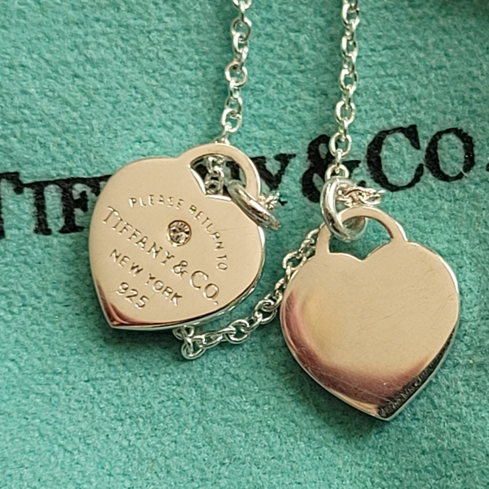 - Tiffany & Co. RTT heart necklace - Picture 12 of 14
